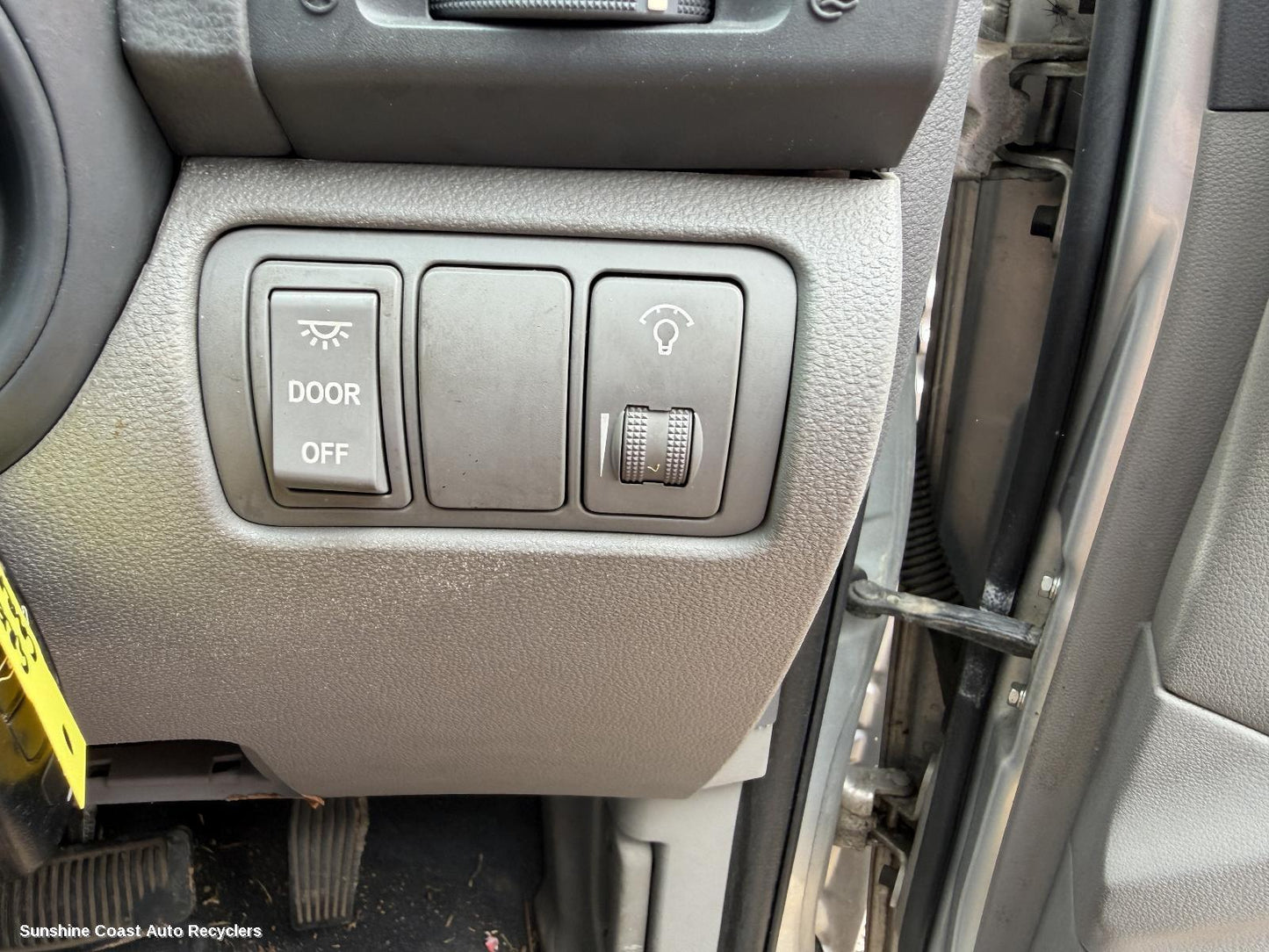 2005-2014 Kia Carnival/grand Carnival Misc Switch Relay