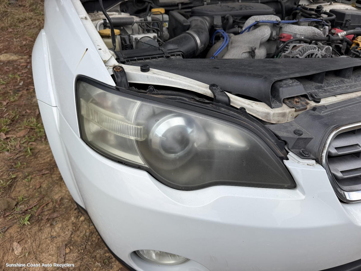 2003-2005 Subaru Outback Right Headlamp