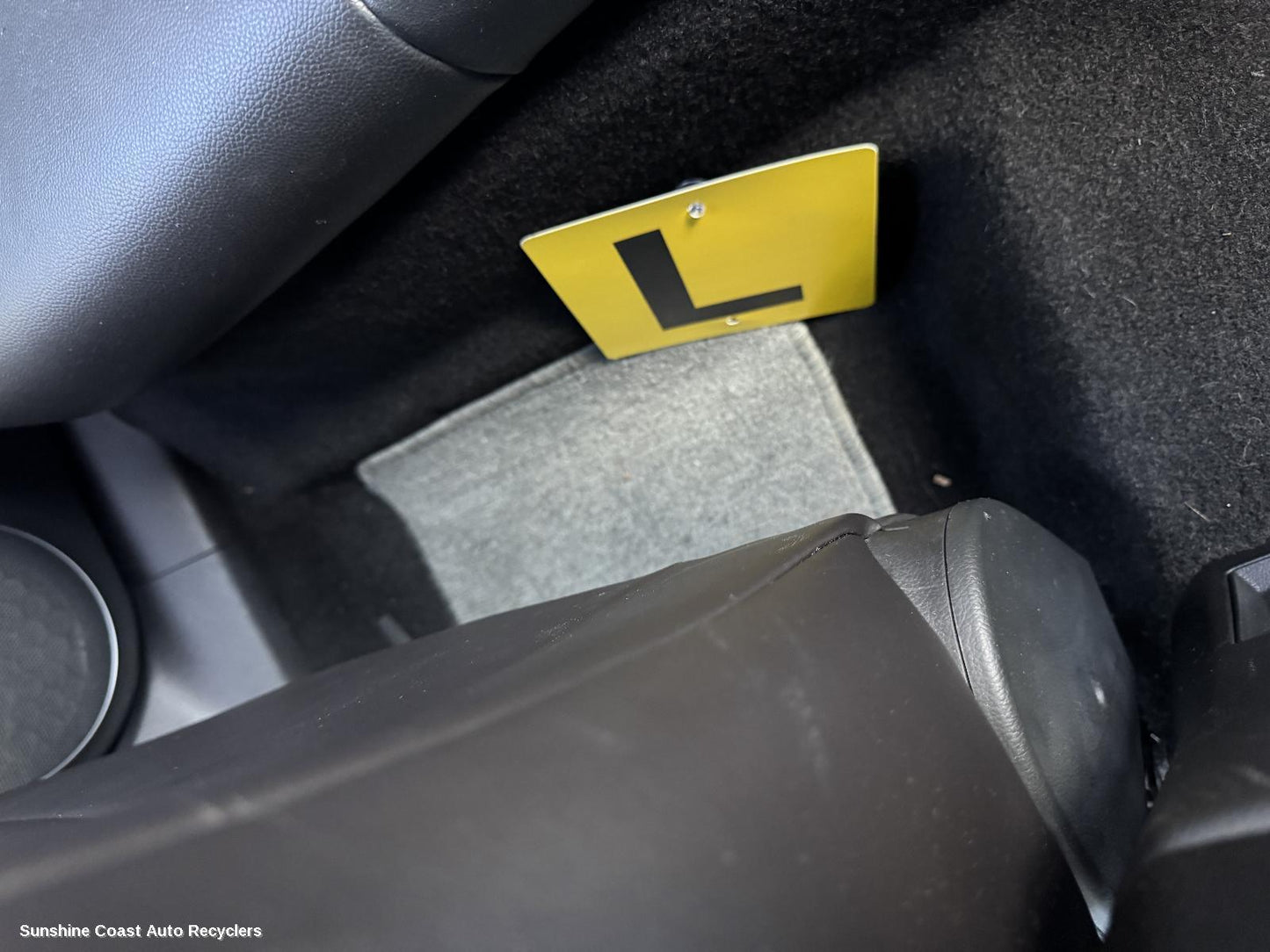 2016 Holden Cruze Floor Mats