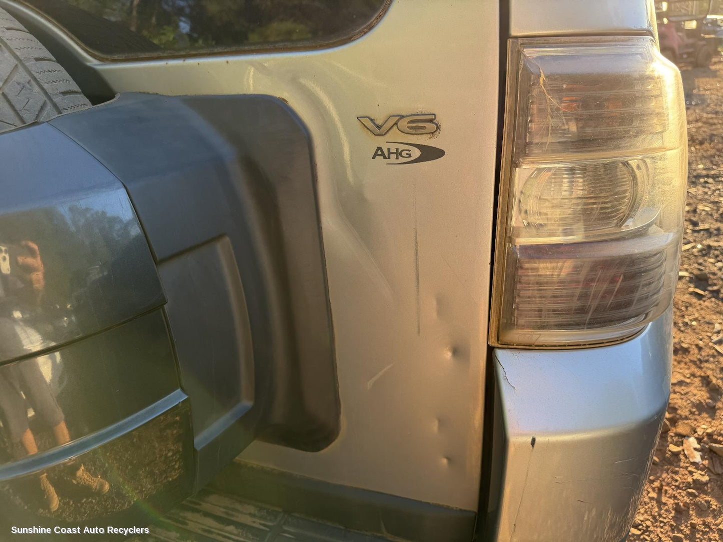 2006-2008 Mitsubishi Pajero Bootlid Tailgate