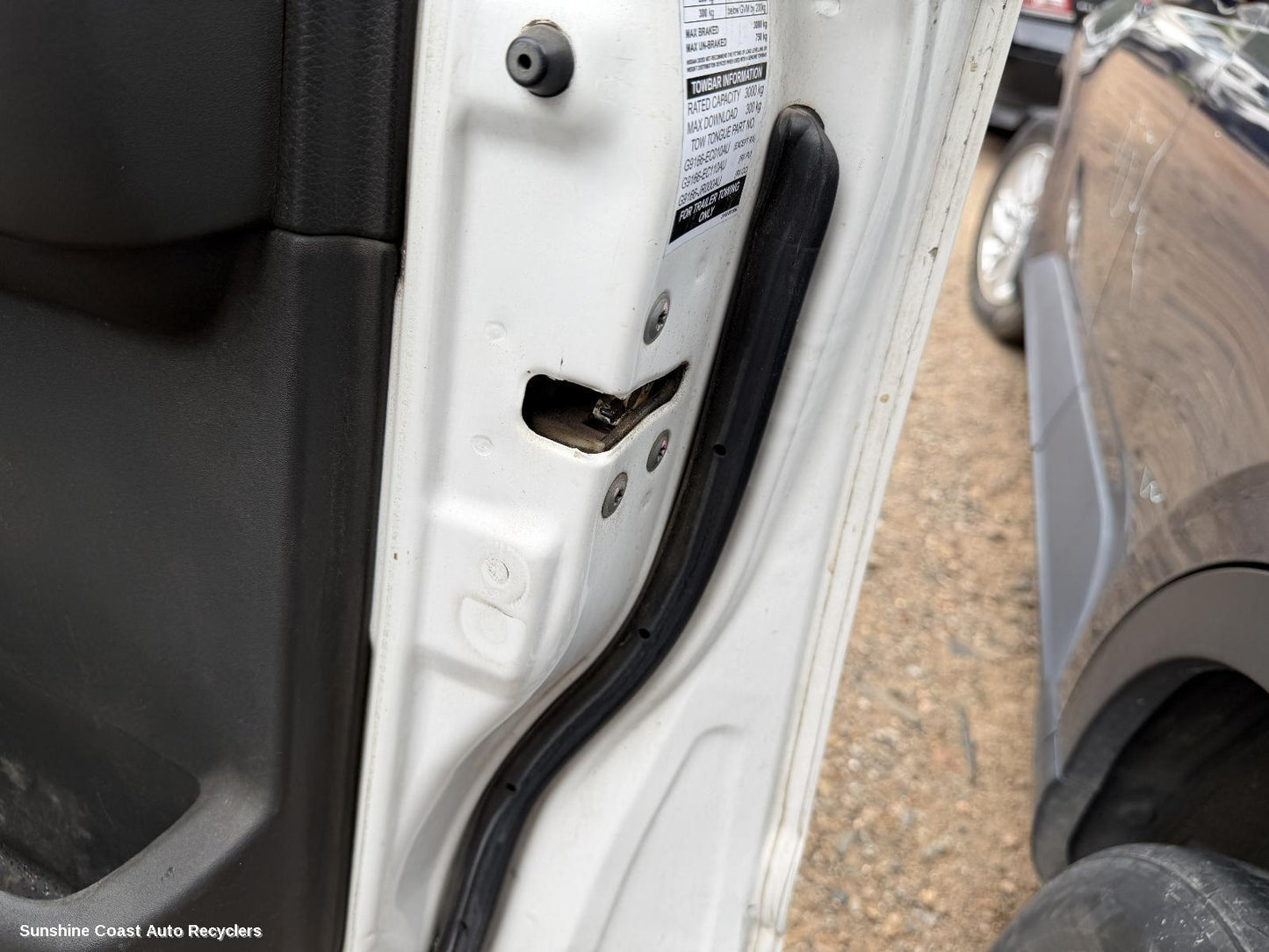 2011 Nissan Navara Door Boot Gate Lock
