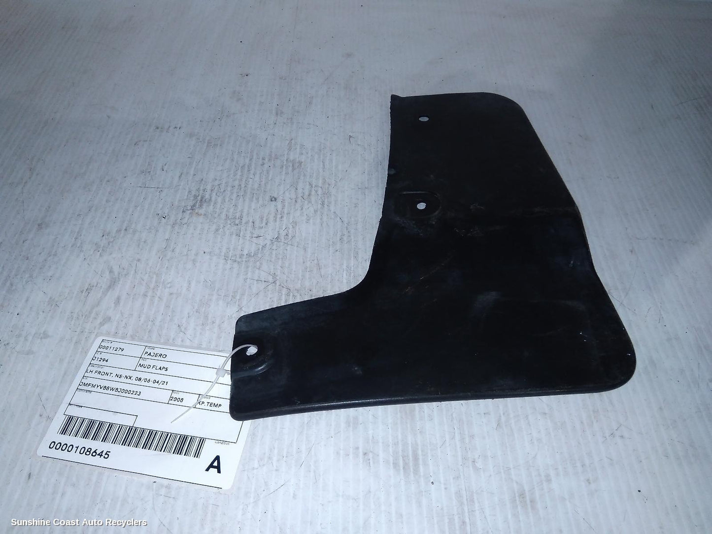 2008 Mitsubishi Pajero Mud Flaps