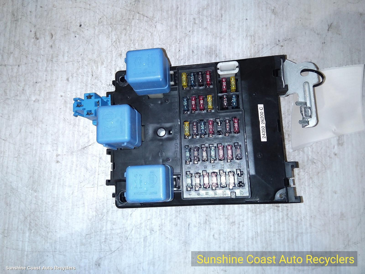 1995-2000 Nissan Pulsar Fuse Box