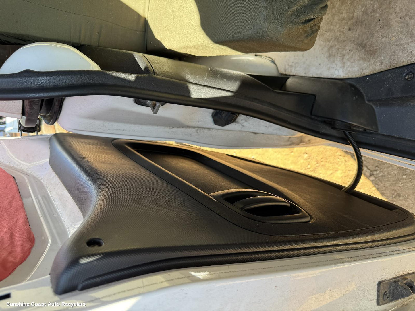 2013 Peugeot Partner Door Handle