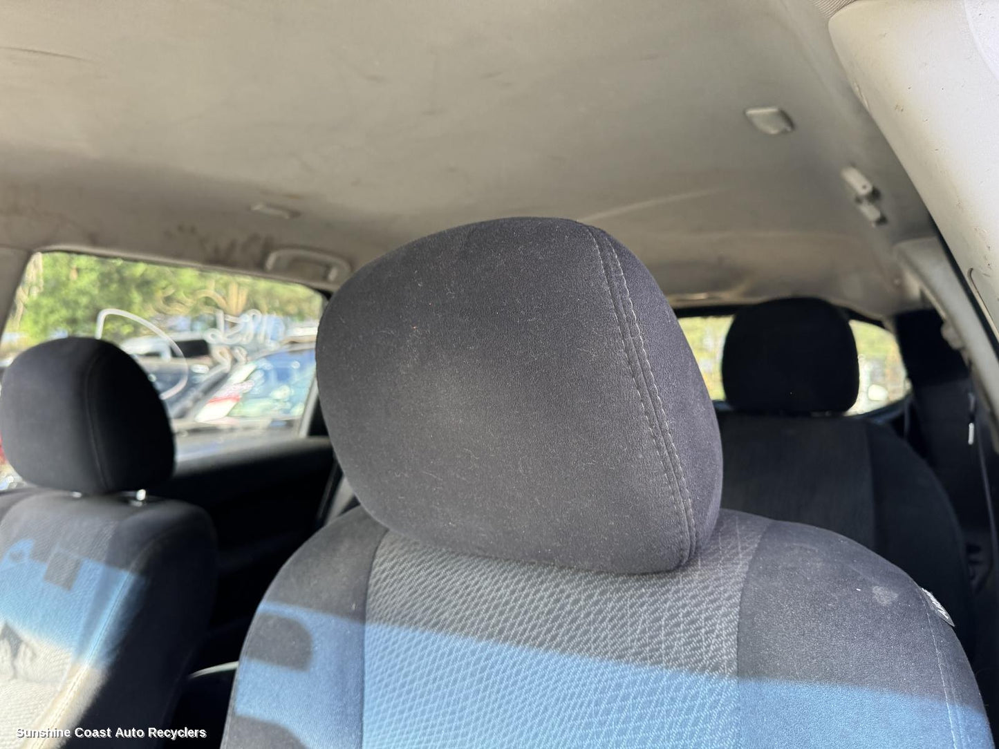 2016 Nissan Pathfinder Headrest