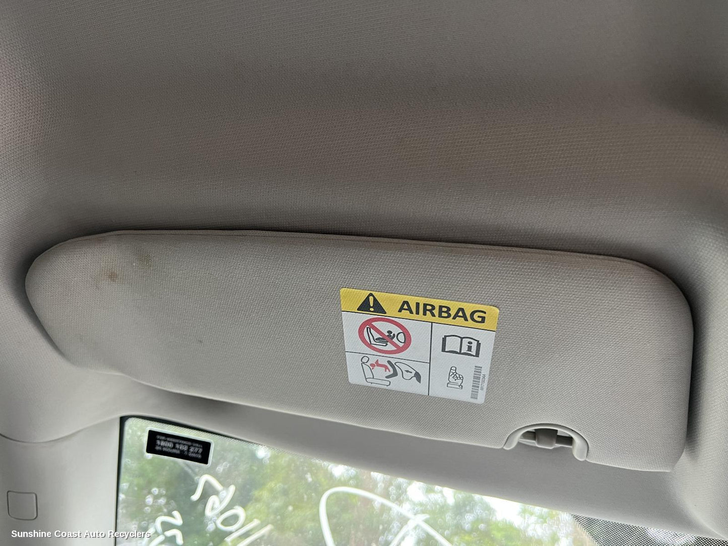 2013 Jeep Patriot Sunvisor