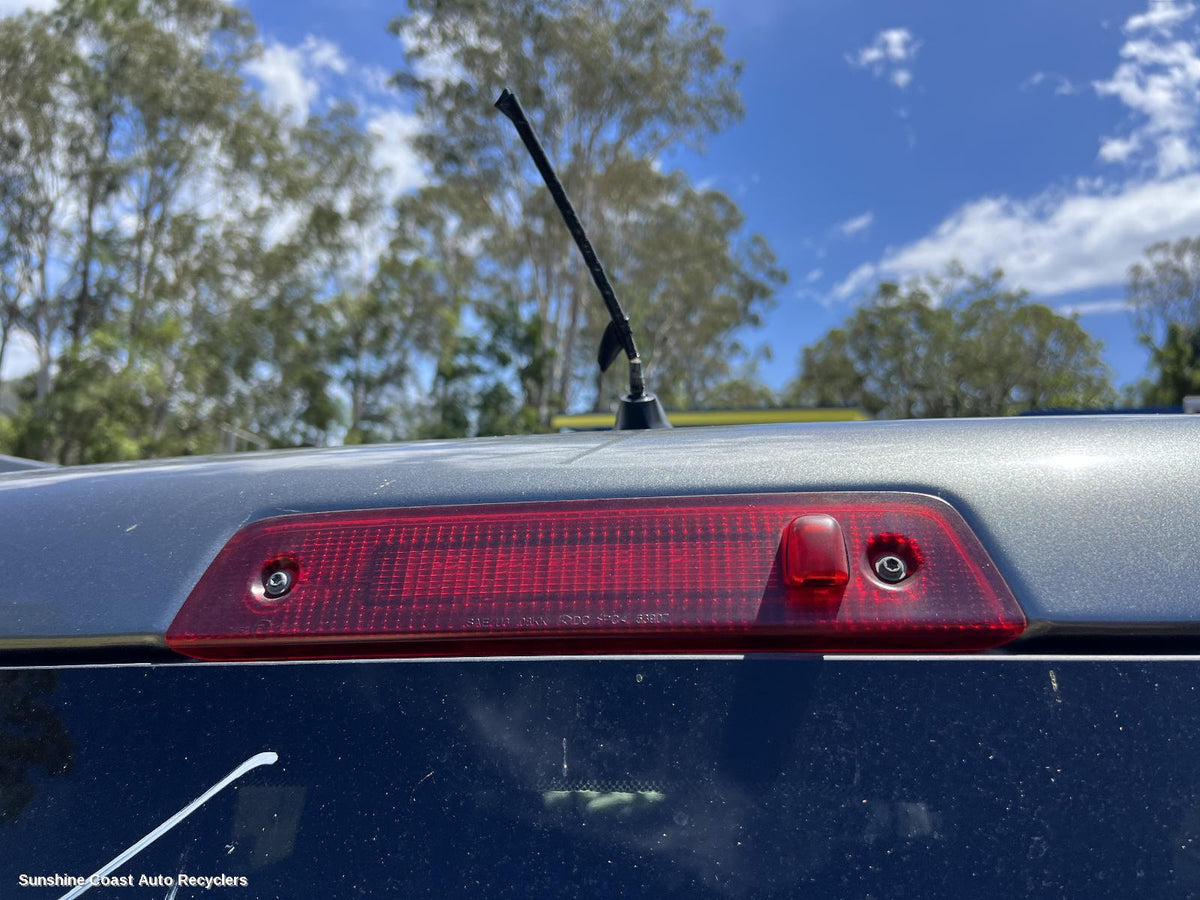 2008-2012 Jeep Cherokee High Level Stoplight