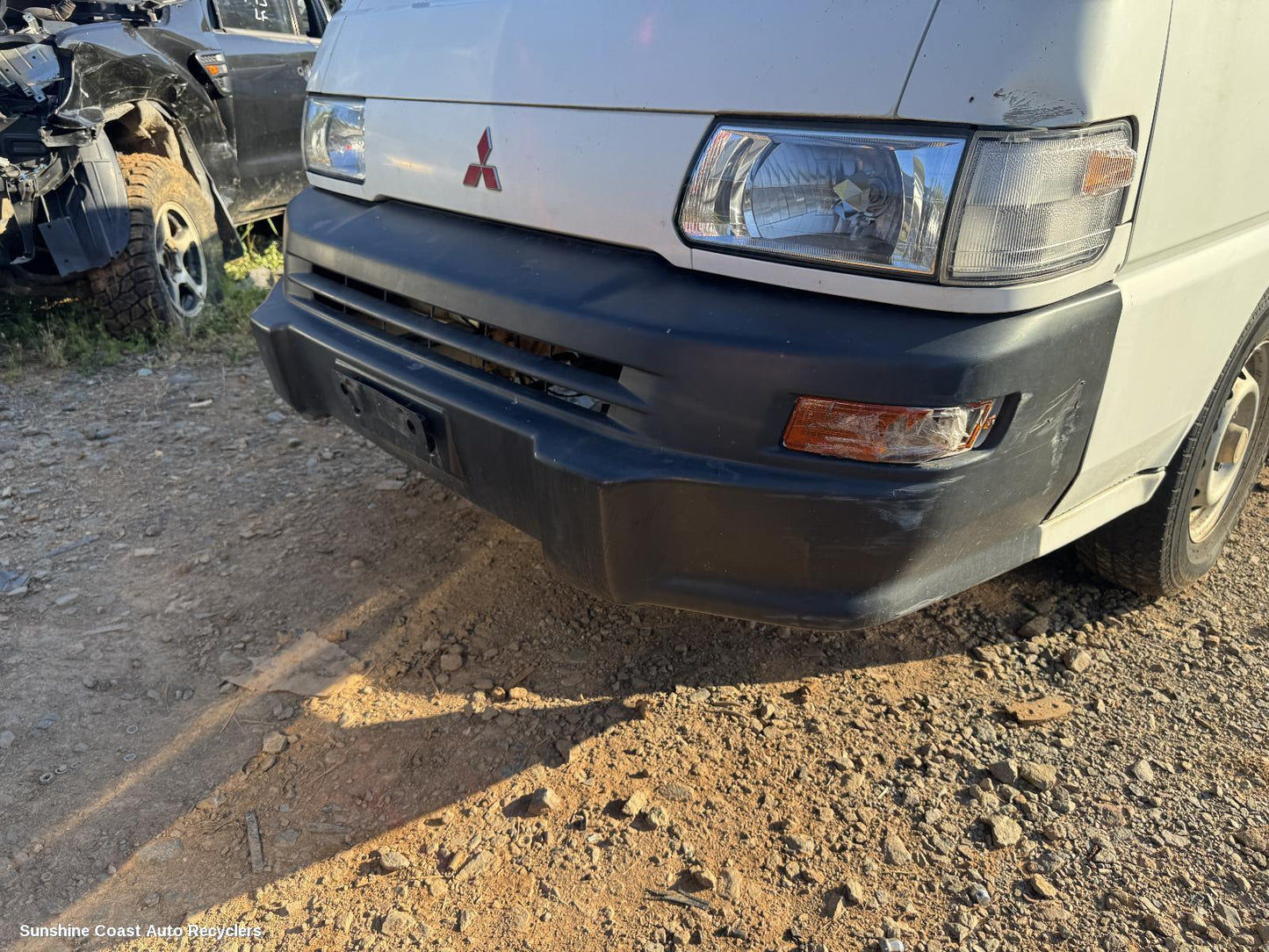 1999-2013 Mitsubishi L300 Front Bumper