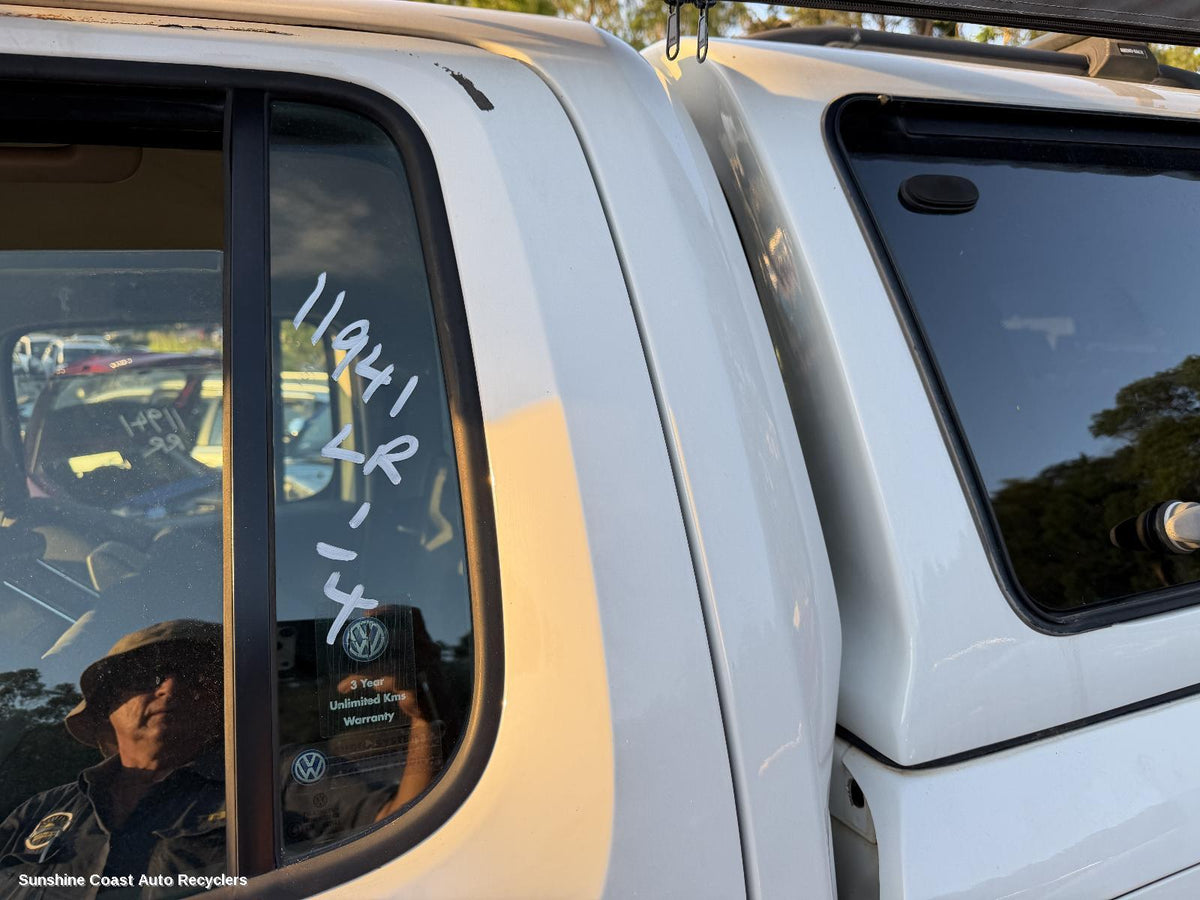 2010-2022 Volkswagen Amarok Left Rear 1 4 Door Glass