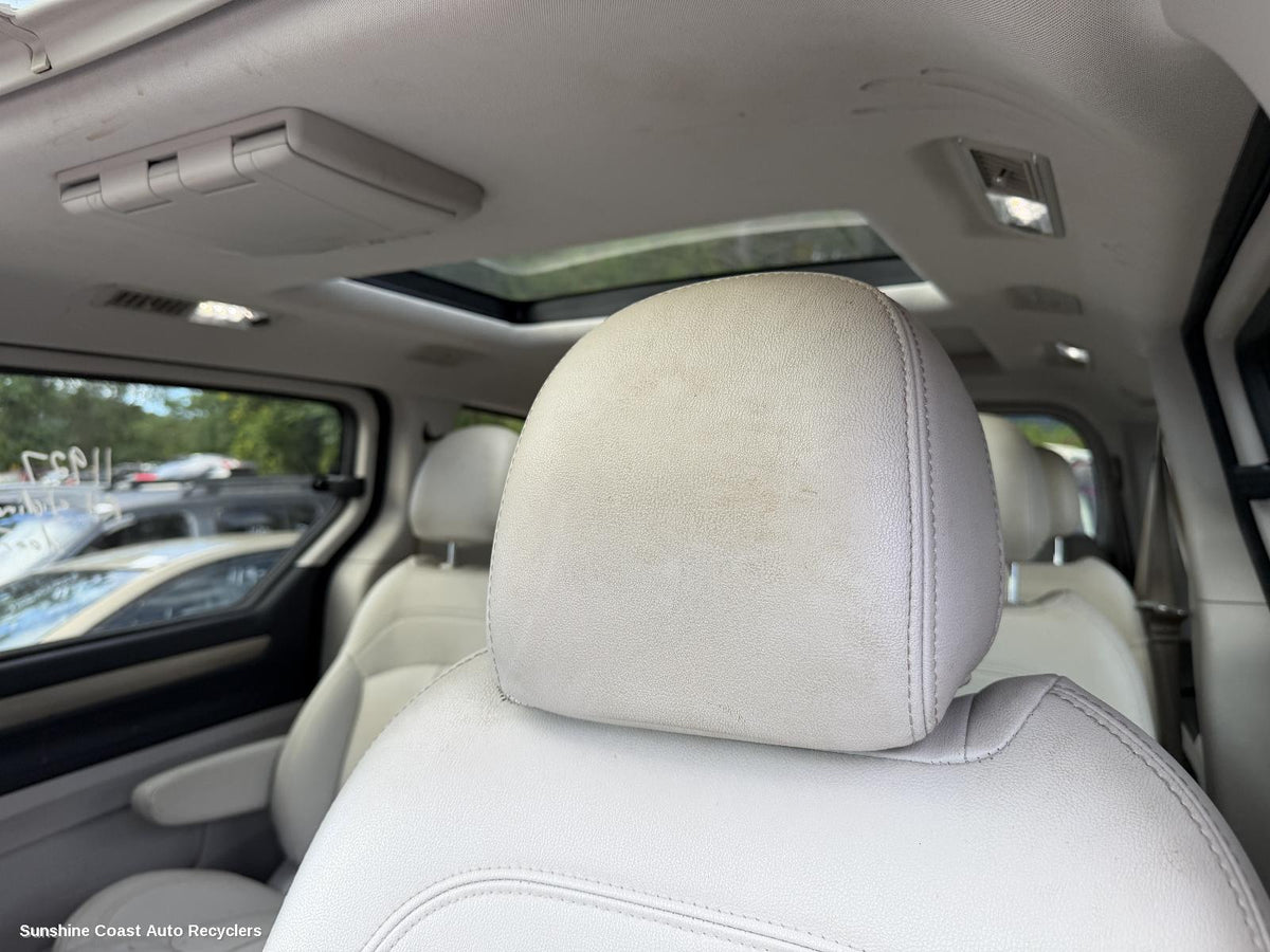 2015-2025 Ldv G10 Headrest