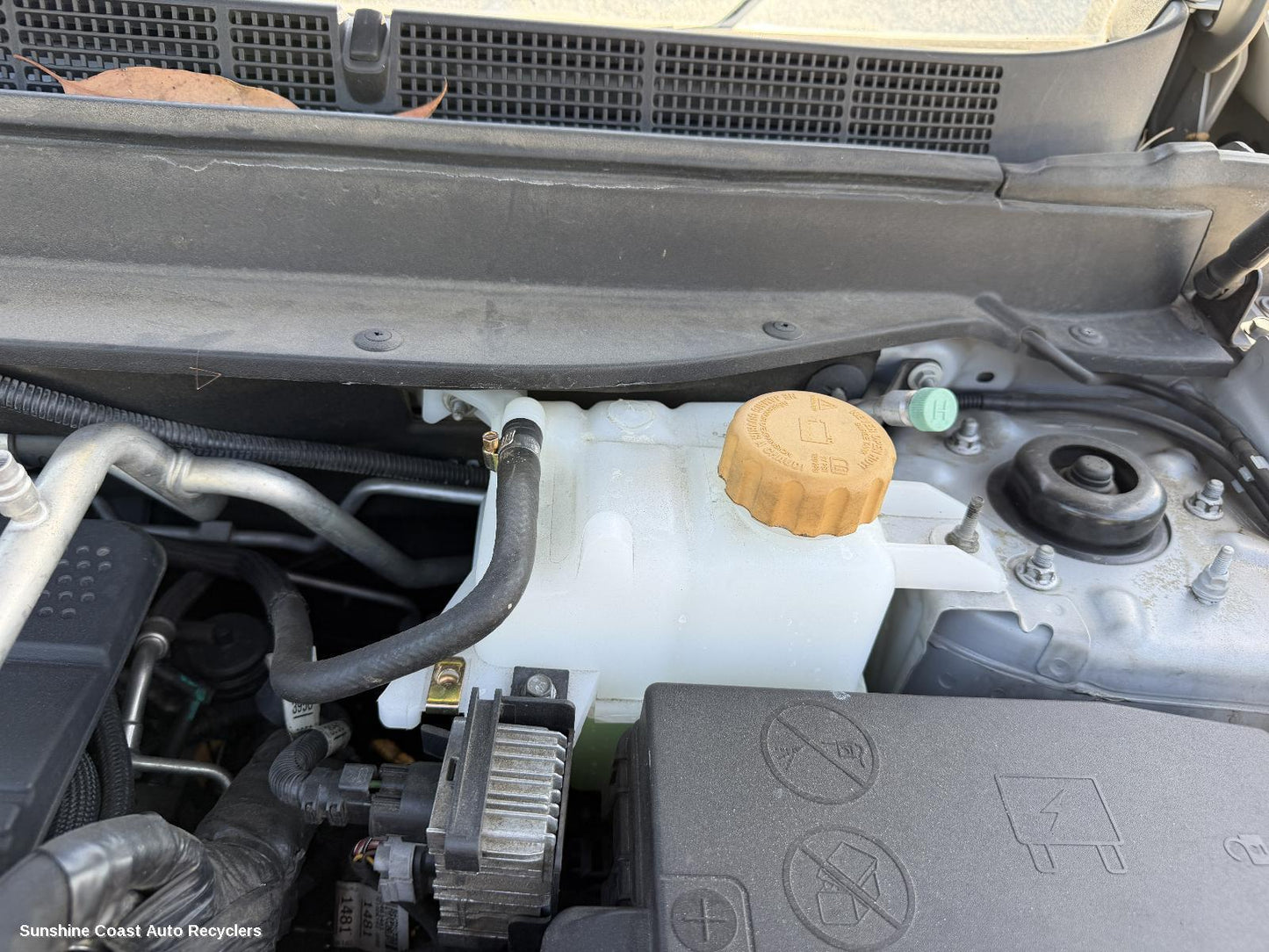 2017 Holden Captiva Overflow Bottle