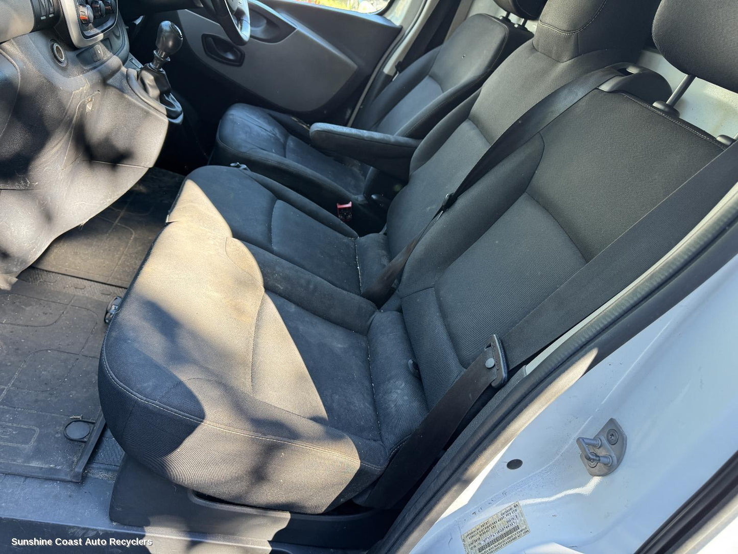 2015-2026 Renault Trafic Front Seat
