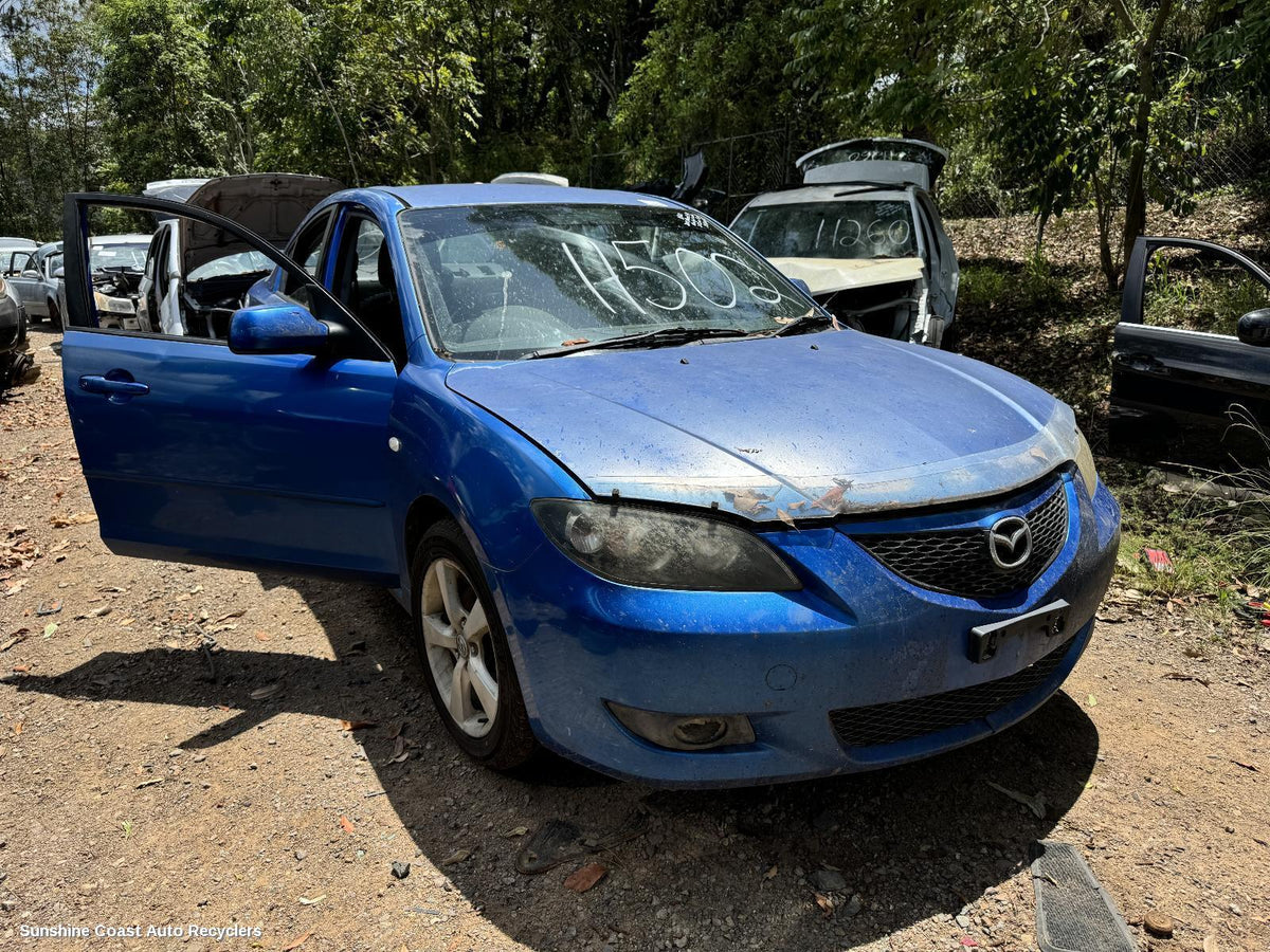 2003-2009 Mazda 3 Right Guard