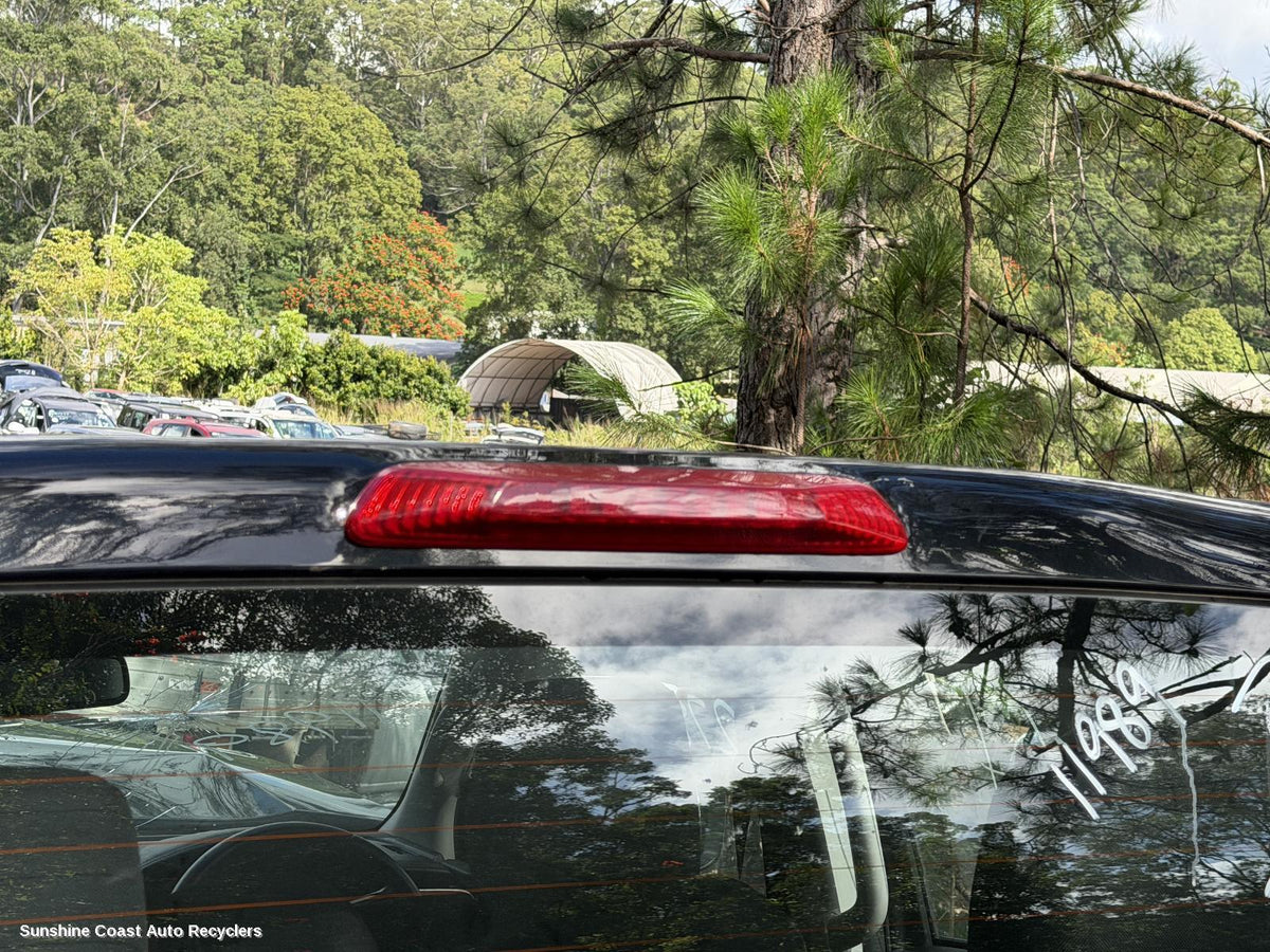 2020-2026 Mazda Bt50 High Level Stoplight