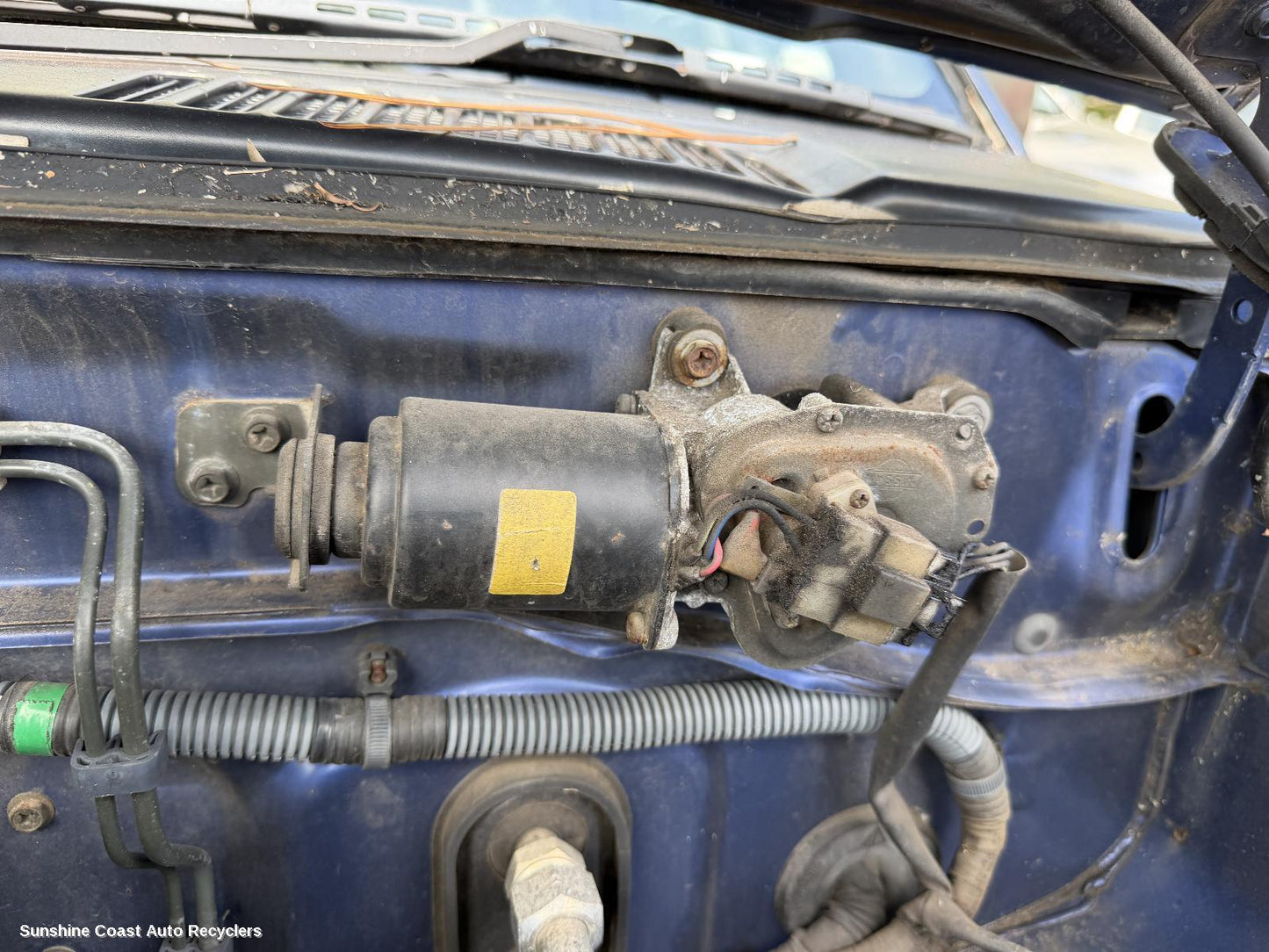 2001 Nissan Navara Wiper Motor