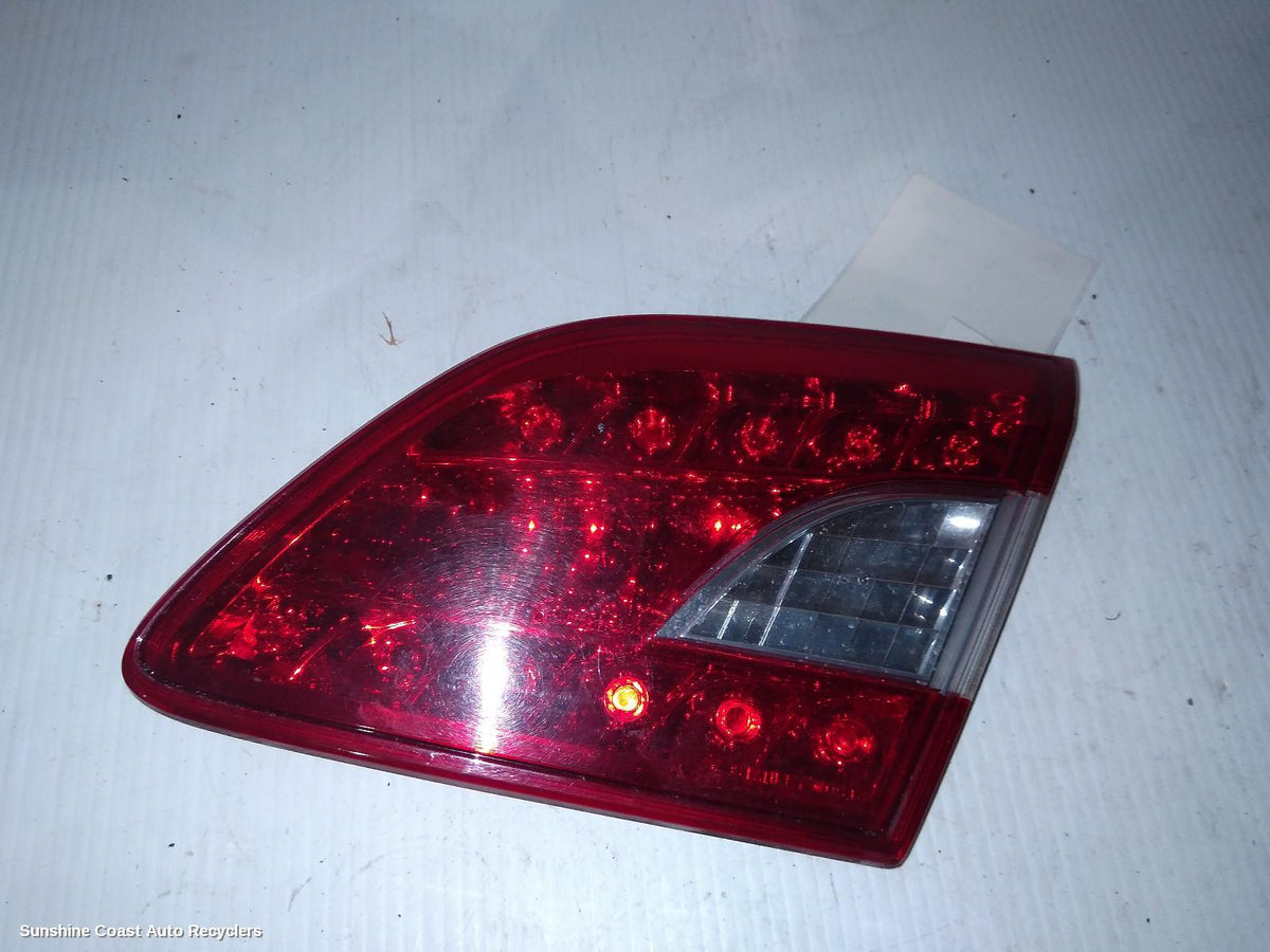 2012-2017 Nissan Pulsar Rear Garnish