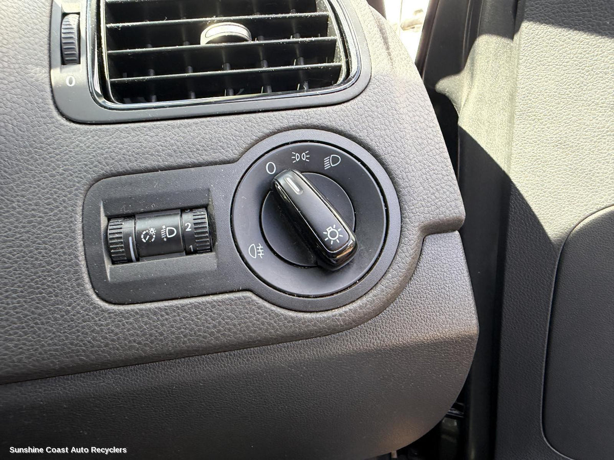 2010-2014 Volkswagen Polo Combination Switch