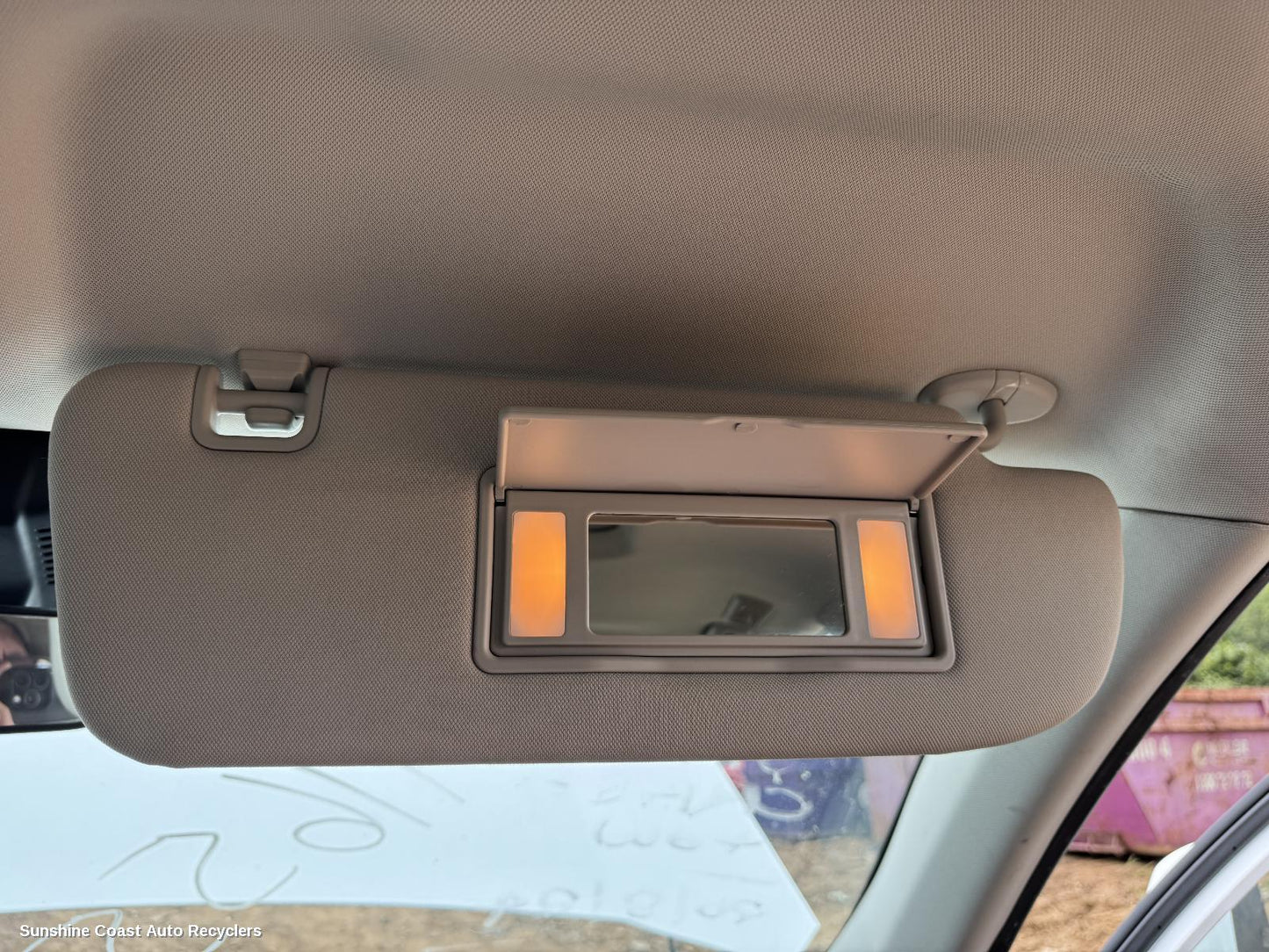 2022 Ldv D90 Sunvisor