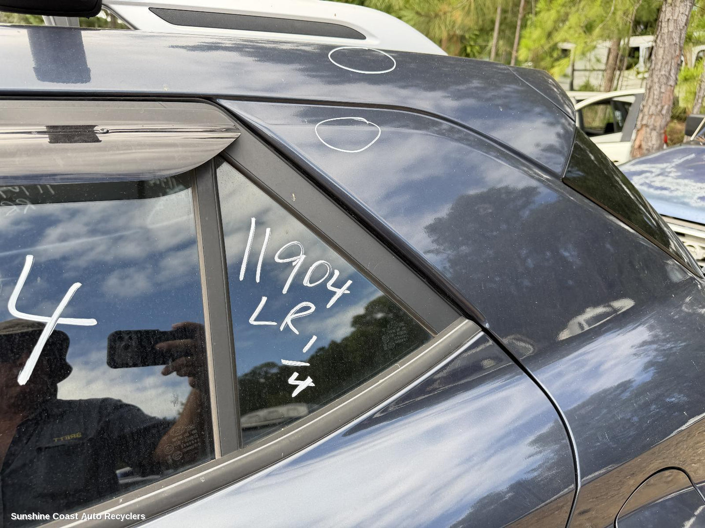 2019 Hyundai Venue Left Rear 1 4 Door Glass