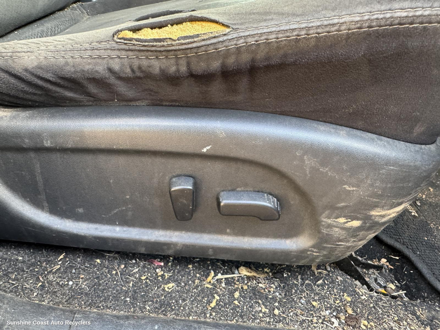 2016 Nissan Pathfinder Front Seat