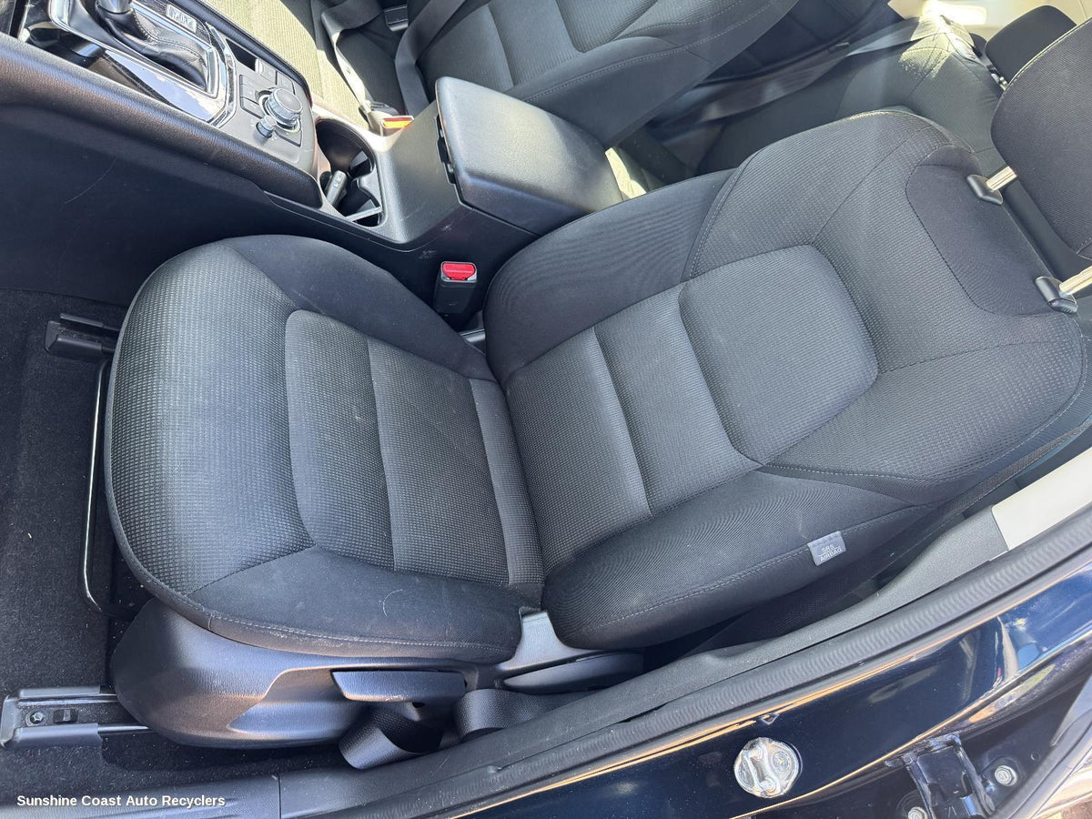2017-2025 Mazda Cx5 Front Seat