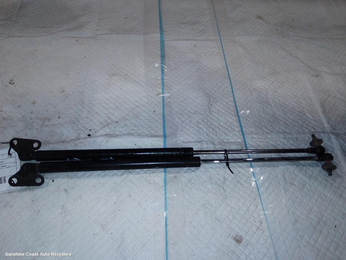 1998-2007 Toyota Landcruiser Hatch Strut