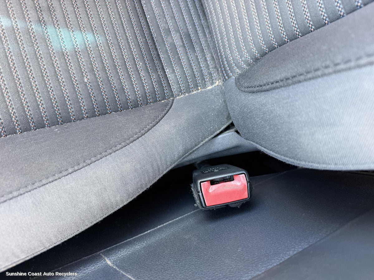 2010-2022 Volkswagen Amarok Seatbelt Stalk
