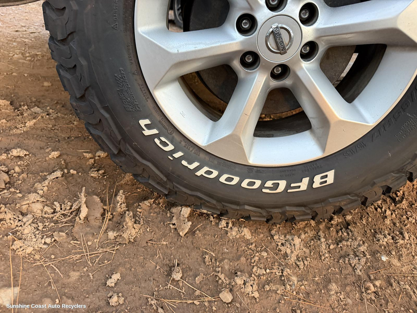 2005-2015 Nissan Navara Tyre