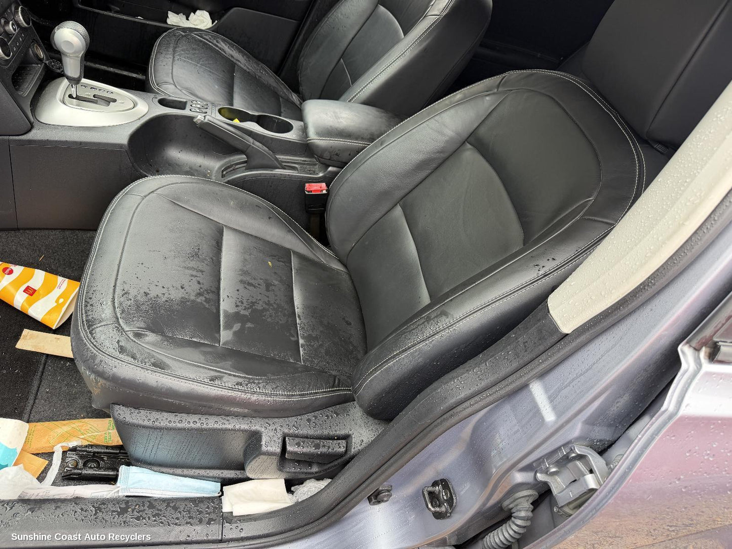 2007-2014 Nissan Dualis Front Seat