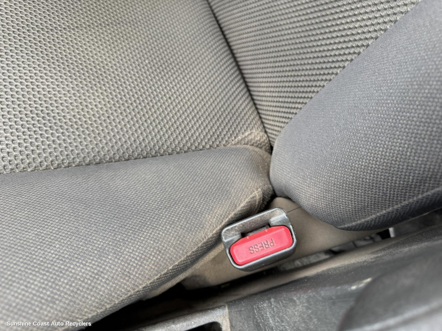2010 Nissan Navara Seatbelt Stalk