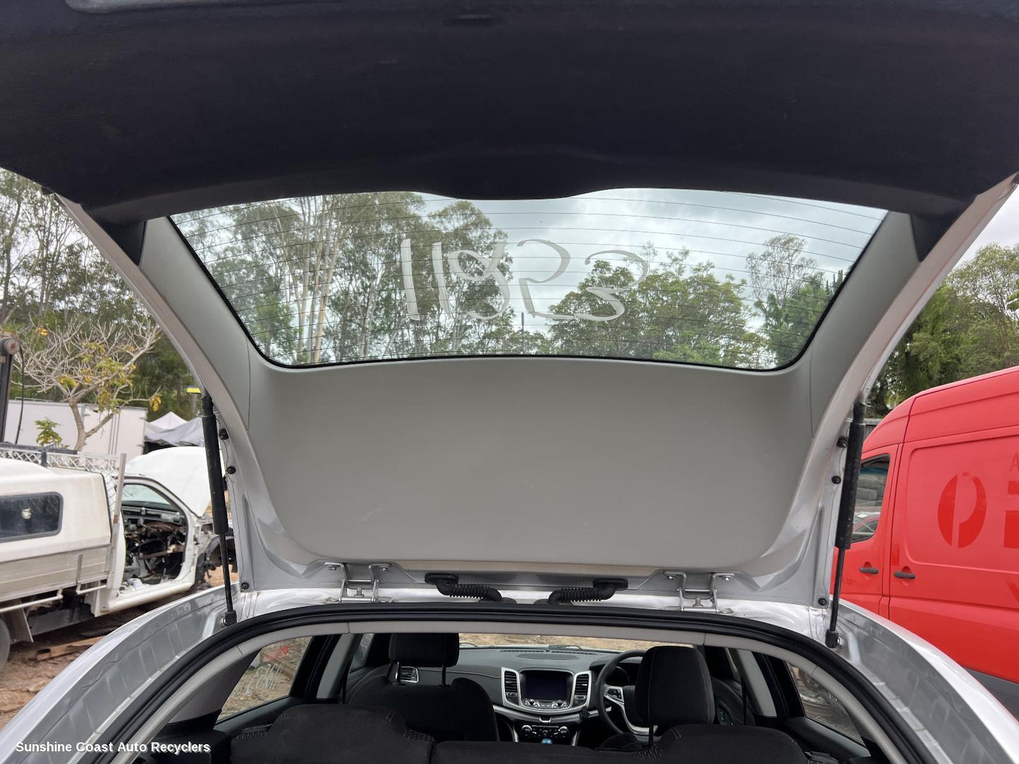 2016 Holden Commodore Hatch Strut