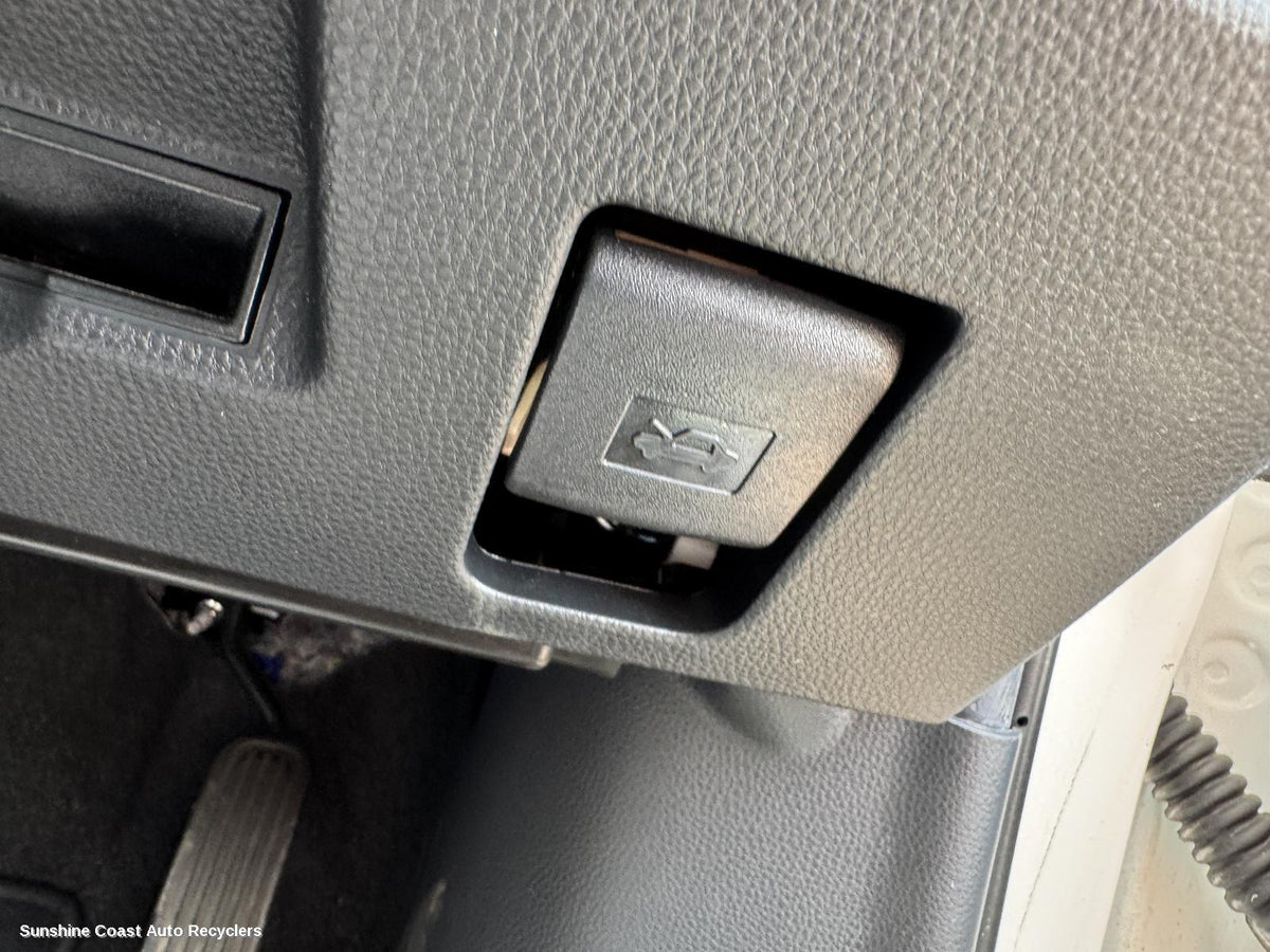 2020-2026 Toyota Yaris Bonnet Release