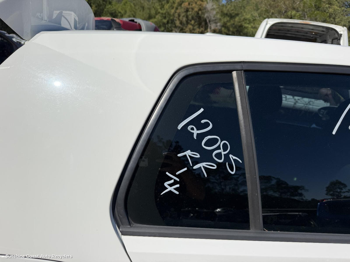 2012-2020 Volkswagen Golf Right Rear 1 4 Door Glass