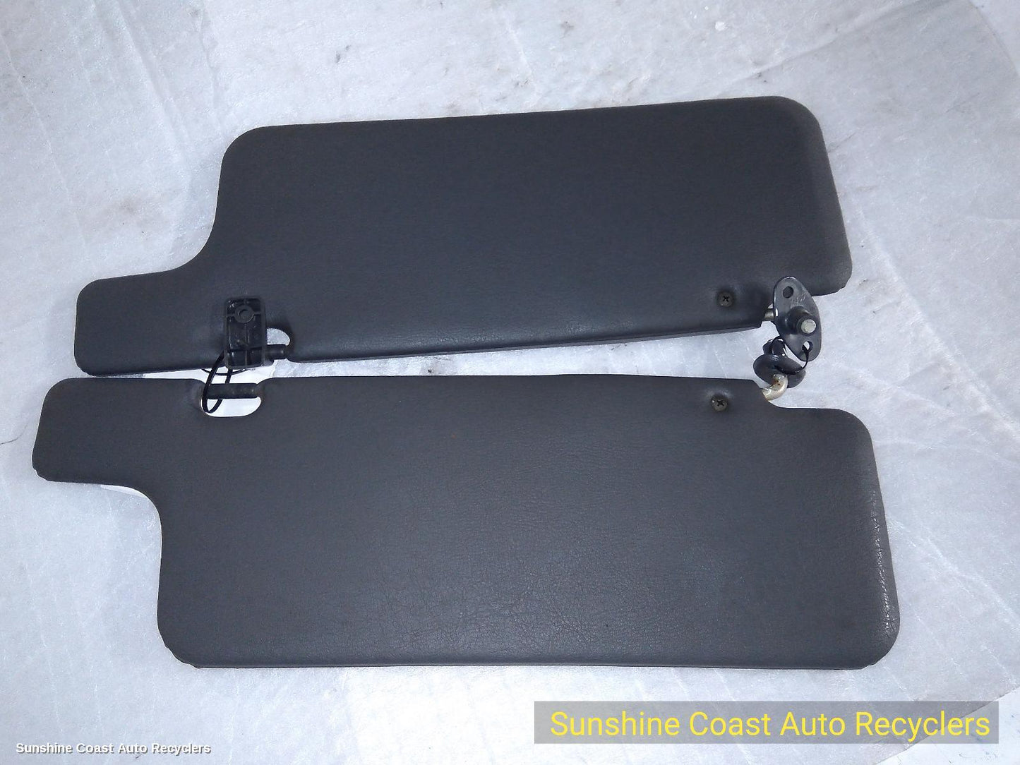 1996-1998 Ford Courier Sunvisor