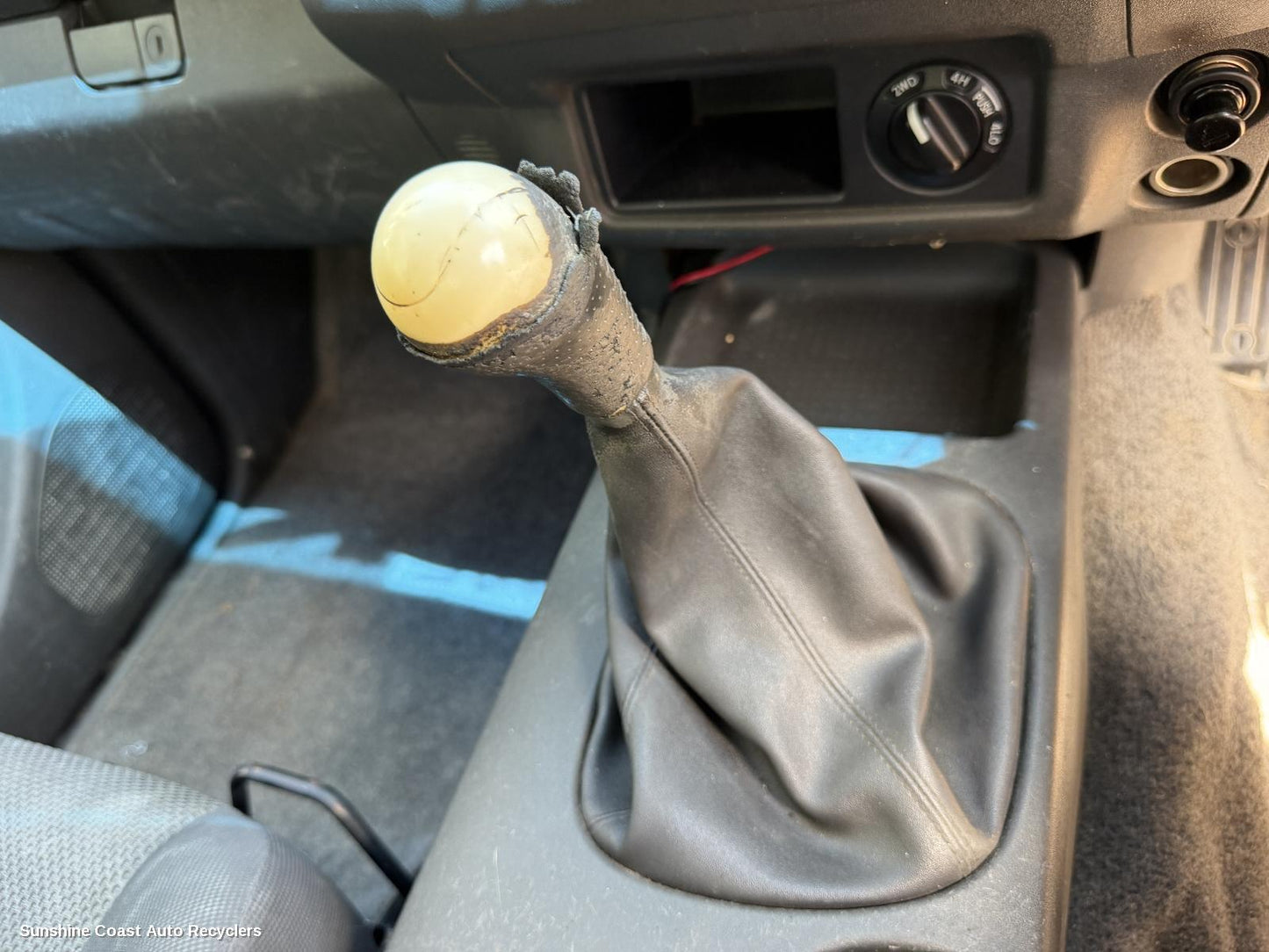 2005-2015 Nissan Navara Gear Stick Shifter