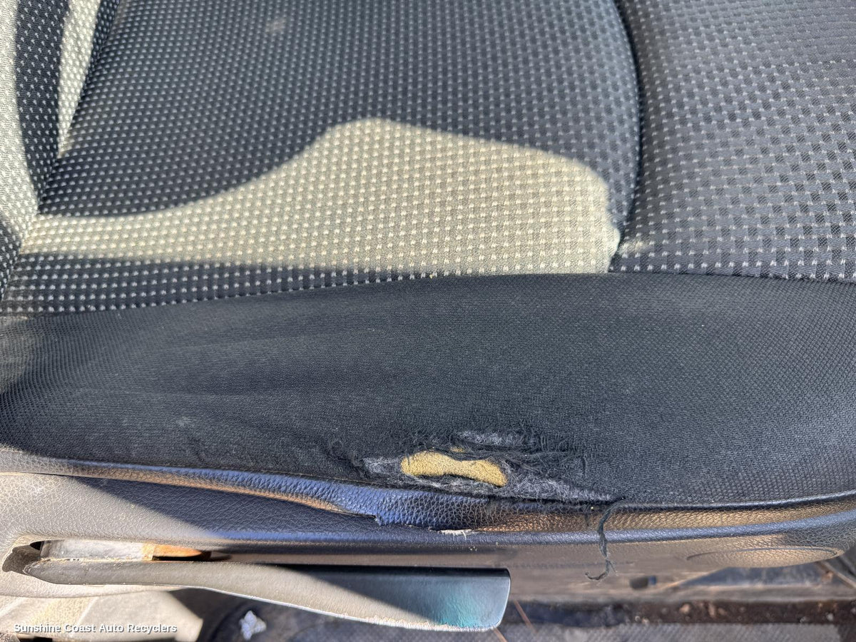2004-2015 Mercedes Vito Front Seat