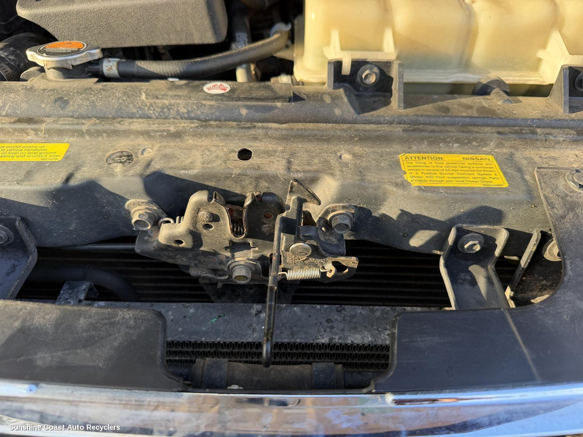 2005-2015 Nissan Navara Bonnet Lock Support