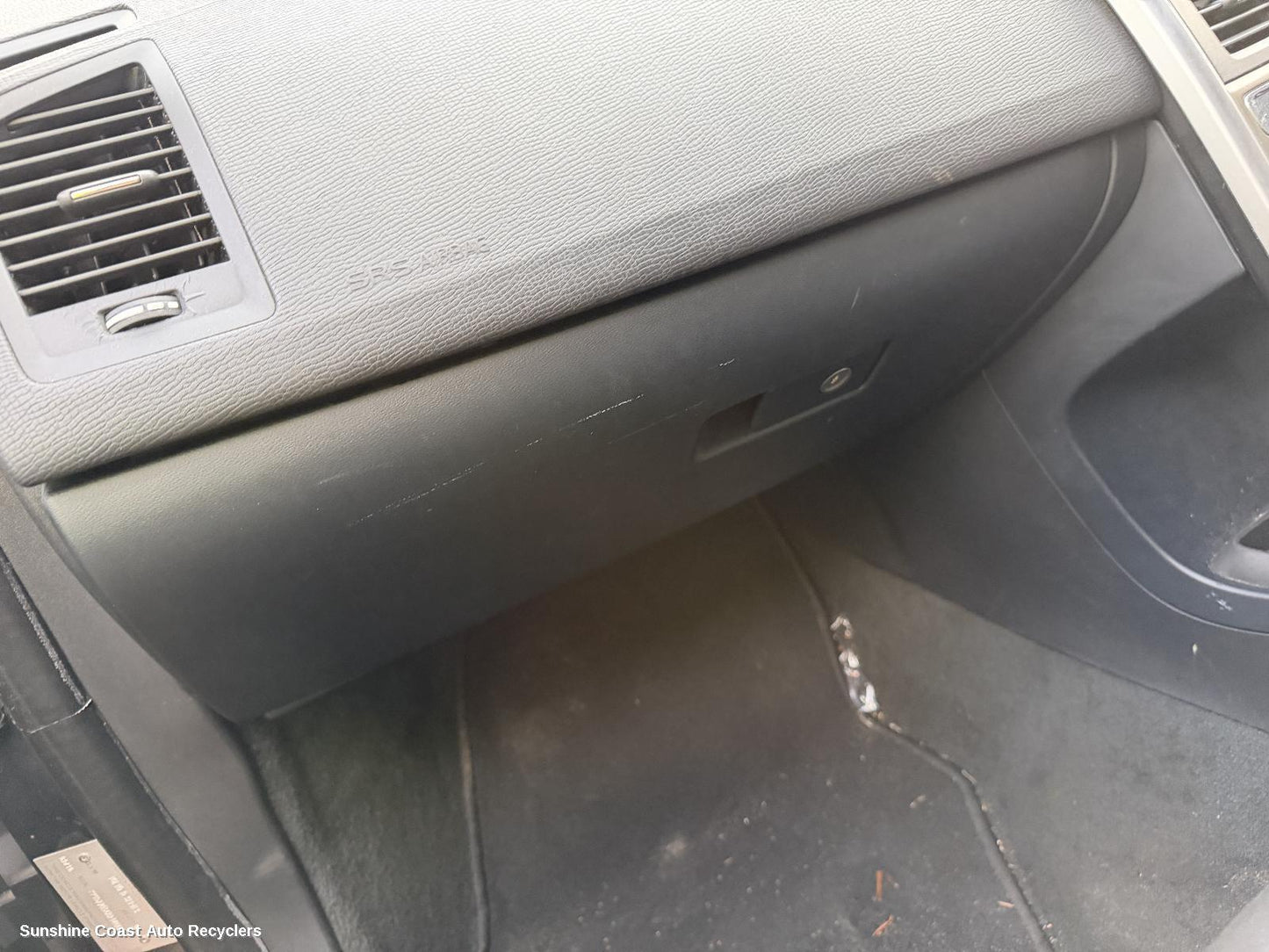 2009-2017 Volvo Xc60 Glove Box