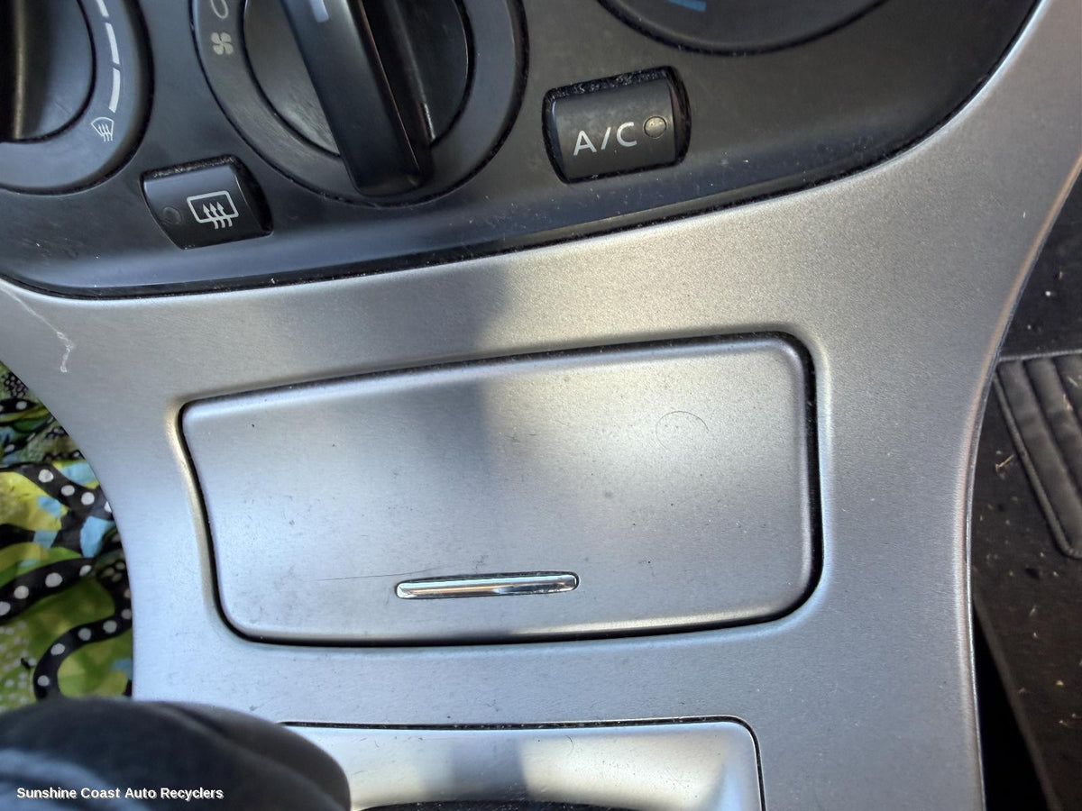 2013-2017 Nissan Pulsar Ashtray