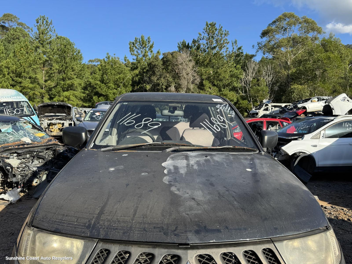 2006-2009 Mitsubishi Triton Bonnet