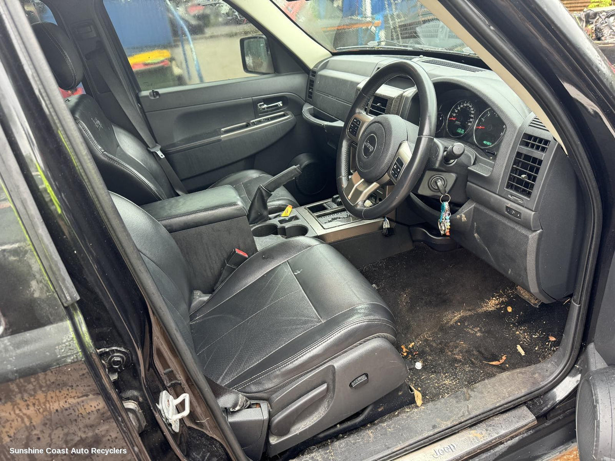 2007-2012 Jeep Cherokee Headrest