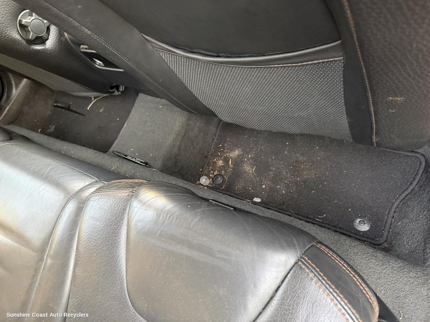 2009-2017 Volvo Xc60 Floor Mats