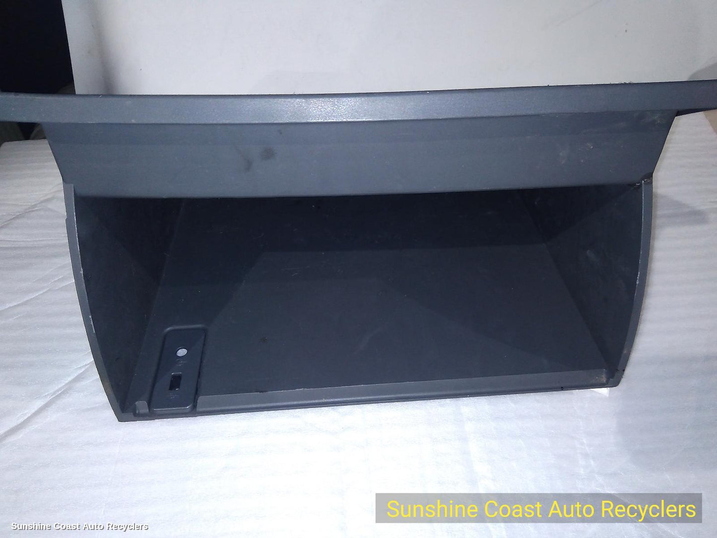 2011-2020 Mazda Bt50 Glove Box