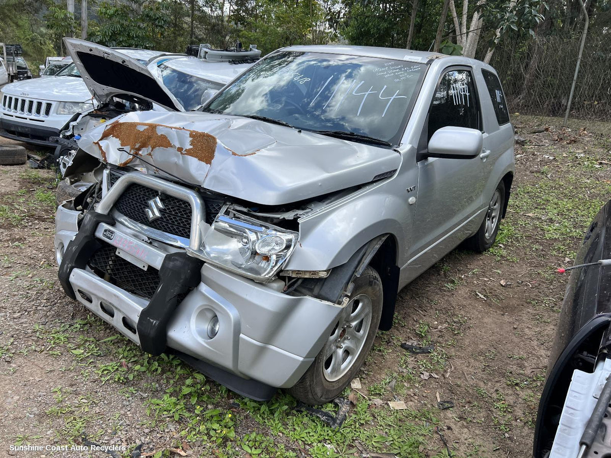 2005-2018 Suzuki Vitara Headrest