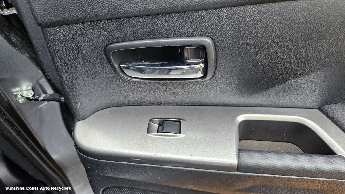 2010-2024 Mitsubishi Asx Door Handle