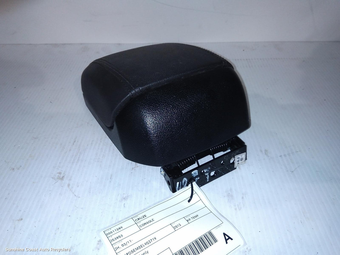 2013 Holden Cruze Console