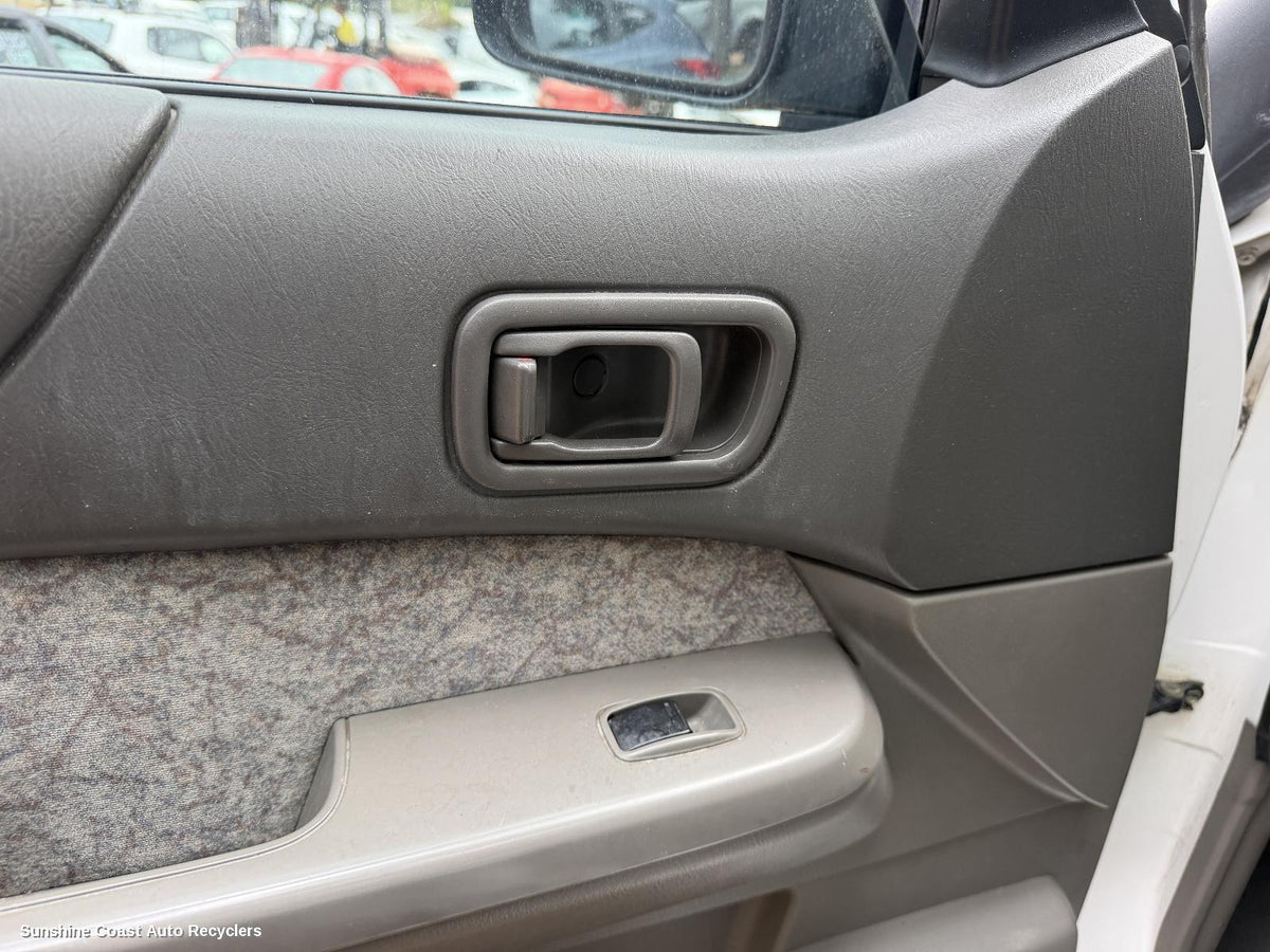 1997-2017 Nissan Patrol Pwr Dr Wind Switch
