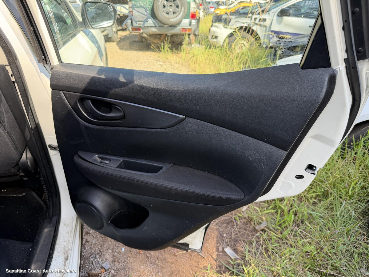 2013-2021 Nissan Qashqai Door Trim