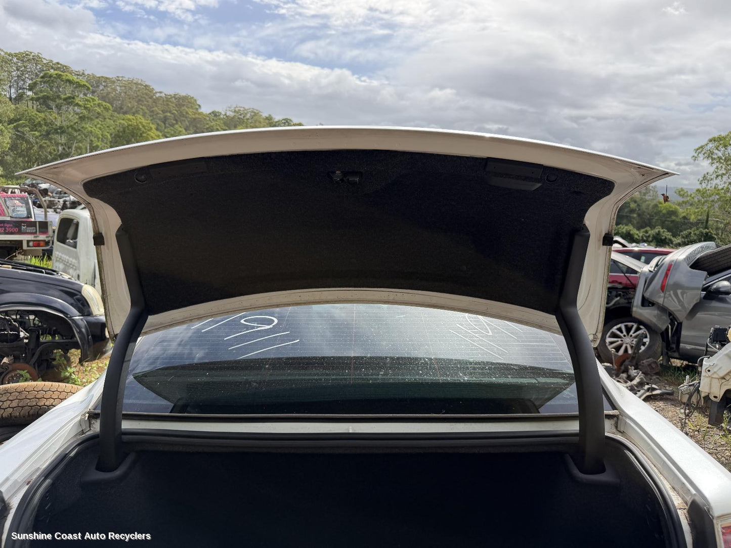 2012 Chrysler 300c Bootlid Tgate Hinge