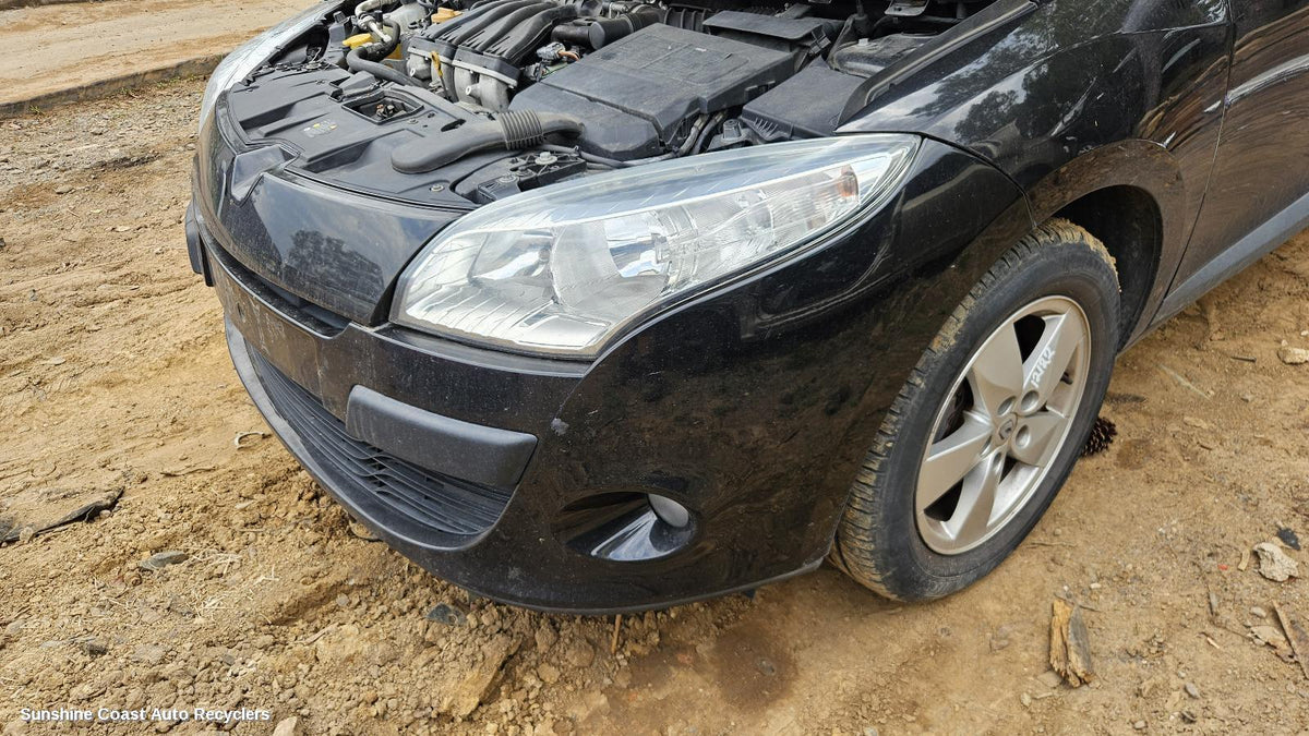 2010-2013 Renault Megane Front Bumper